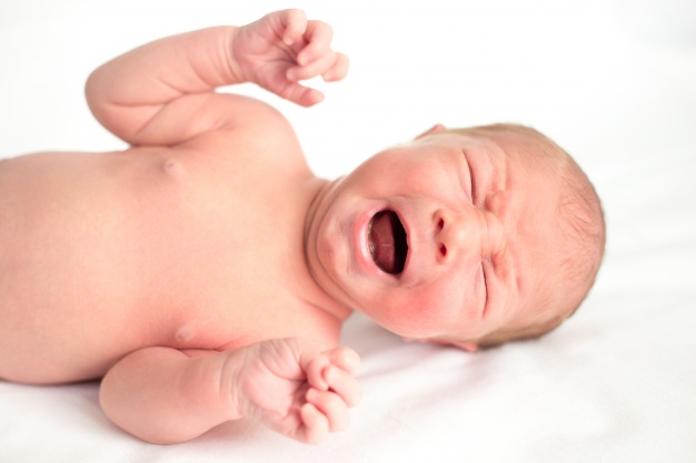 Febre em bebê: Como identificar de forma rápida